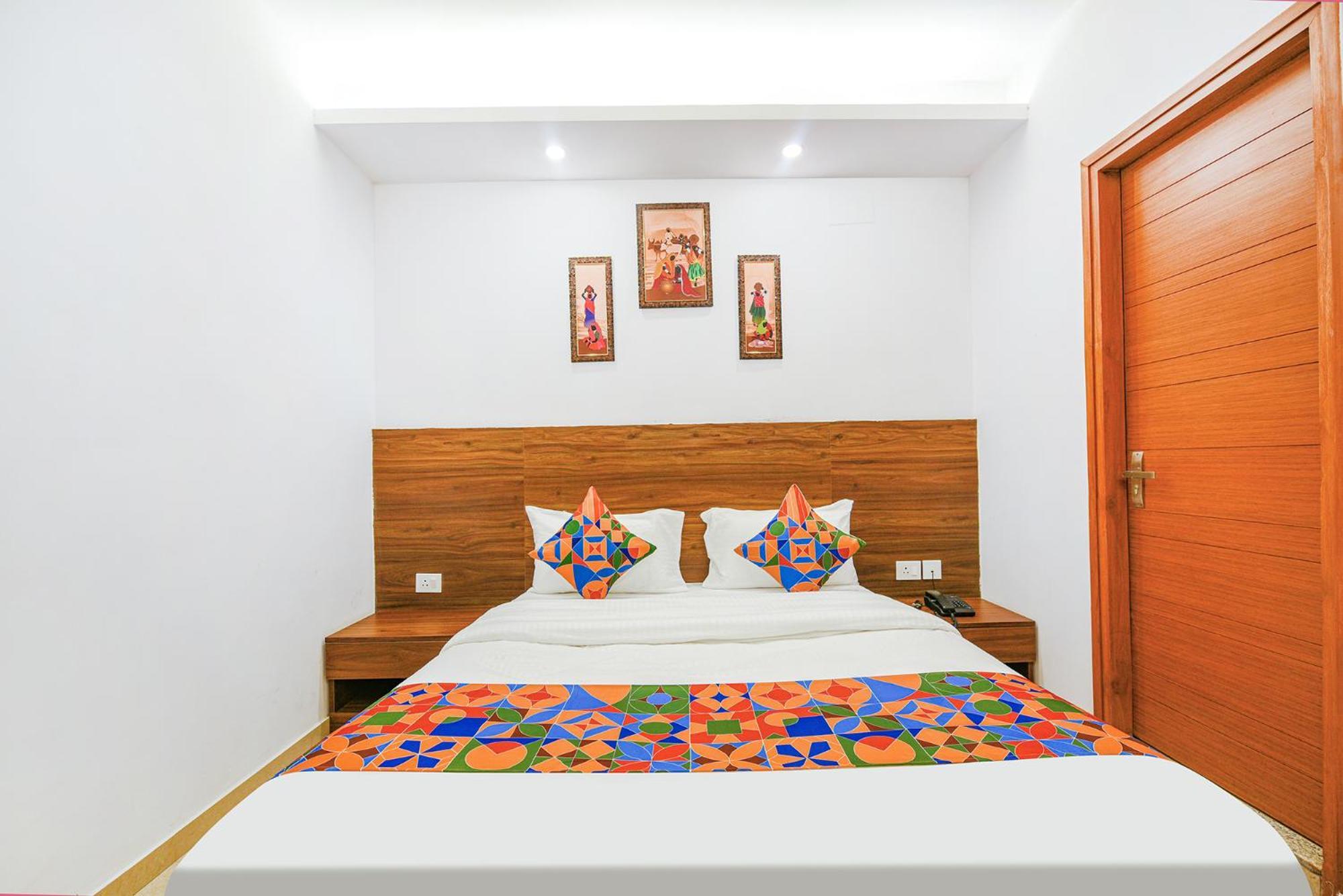 Fabhotel Sparkling - Nr Yashobhoomi Convention Centre Delhi  Dış mekan fotoğraf