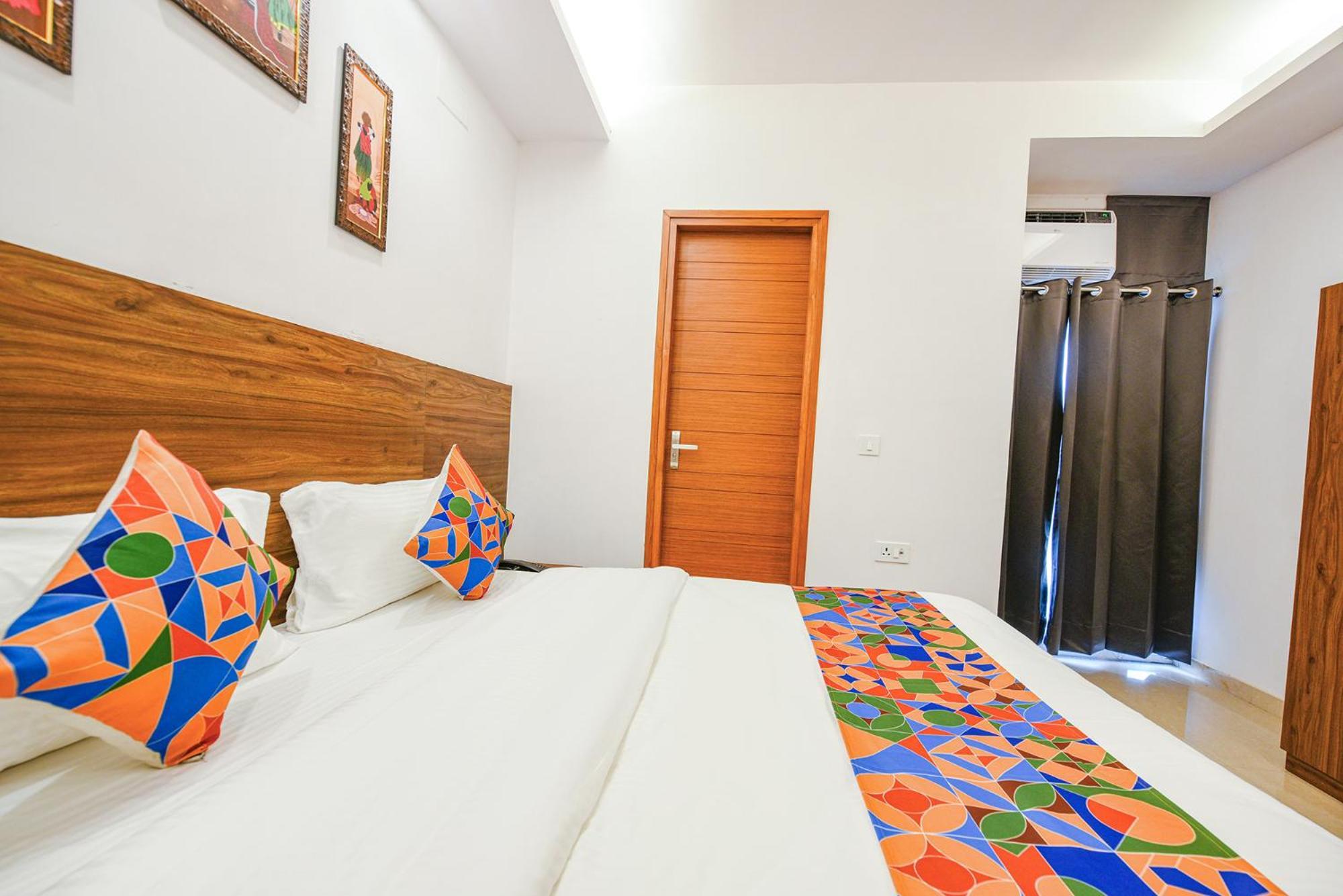 Fabhotel Sparkling - Nr Yashobhoomi Convention Centre Delhi  Dış mekan fotoğraf